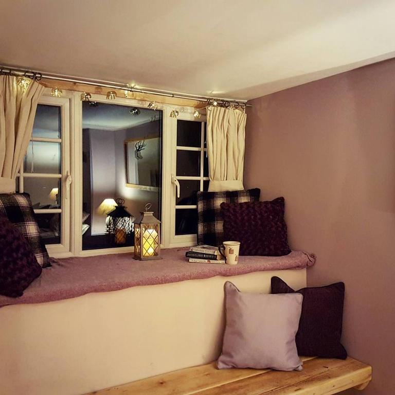 Thrumble Cottage Bellingham – Photos 2