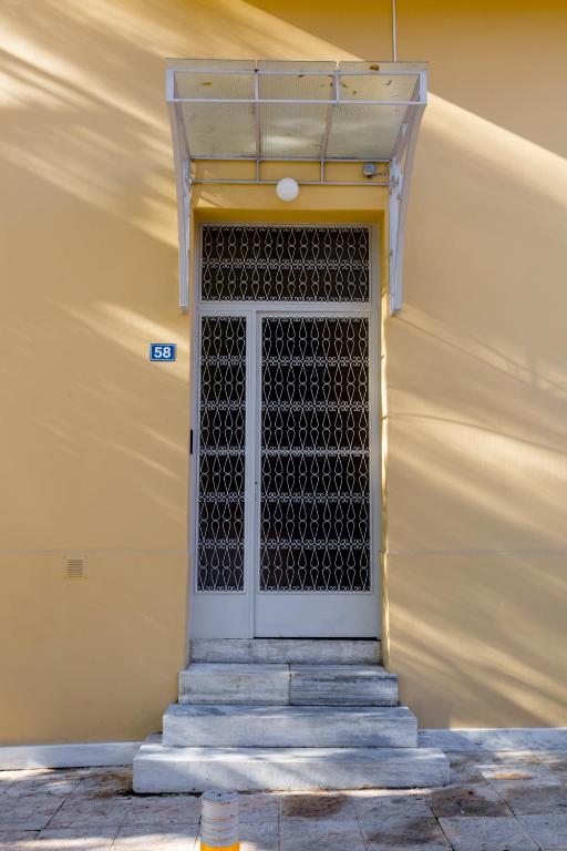 Troon of Athens Apartments room 5