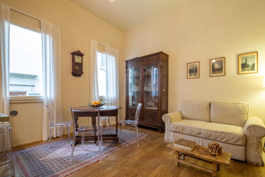 Uffizi Prestige room 4