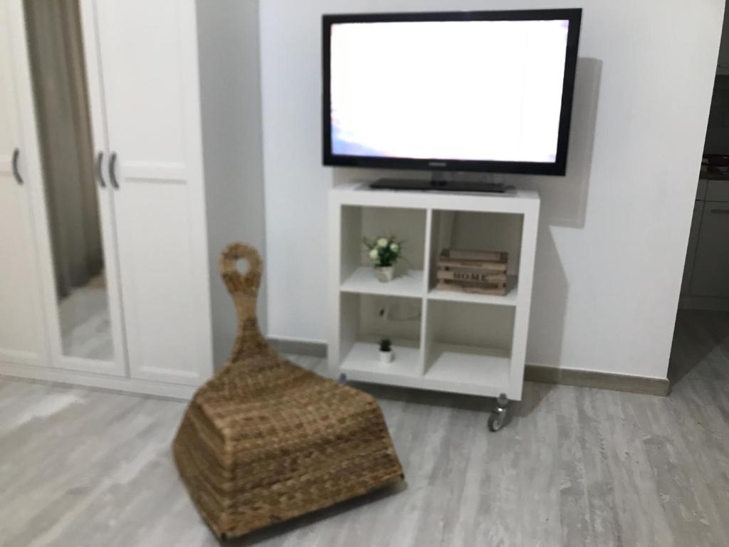 Cappellino Undici room 6
