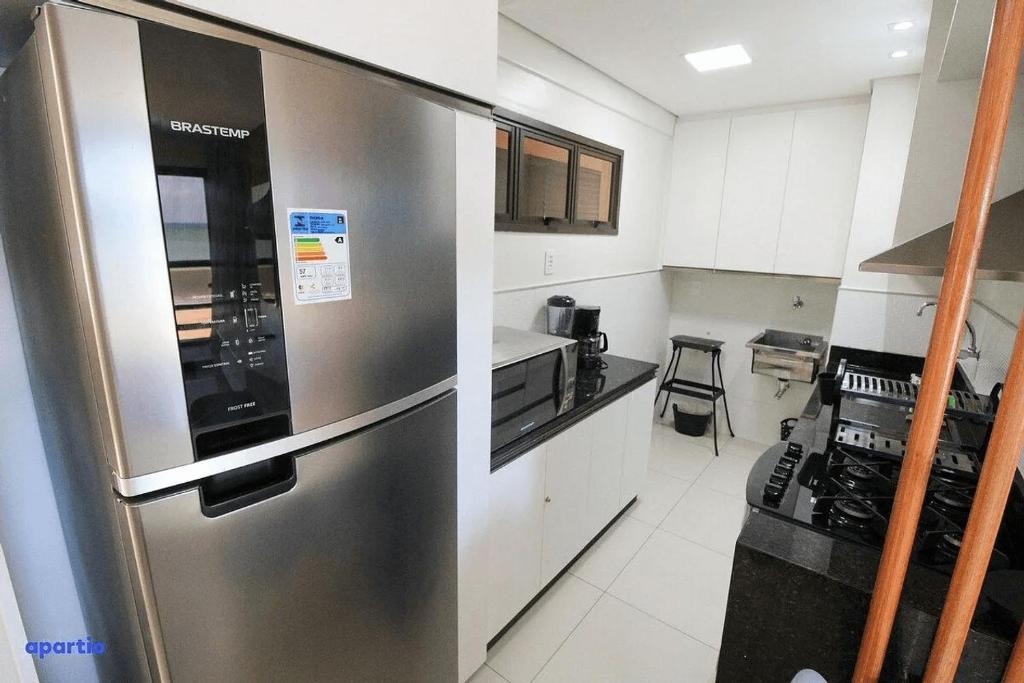 Varandas do Mar Condomínio Moderno por Carpediem room 5