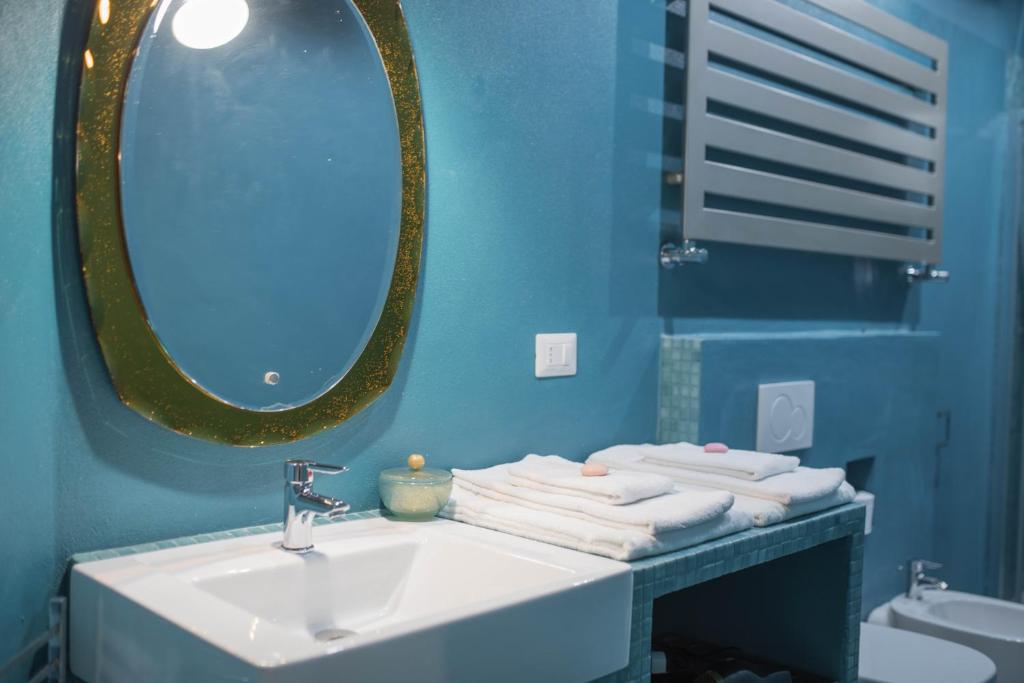Loft Vasari room 6