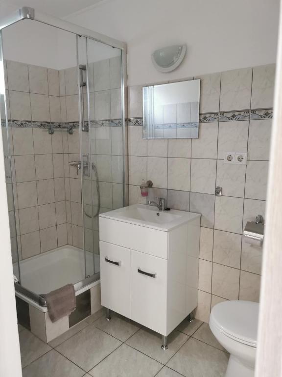 etési Vendégház room 5
