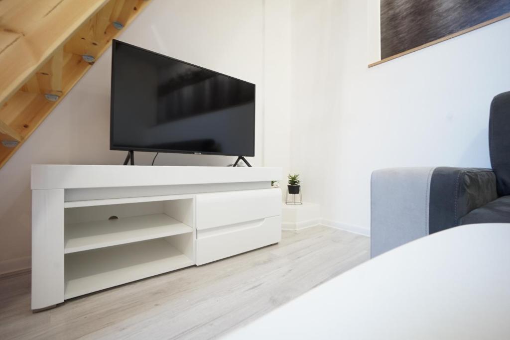 Viking Home: Apartament Joanna room 4