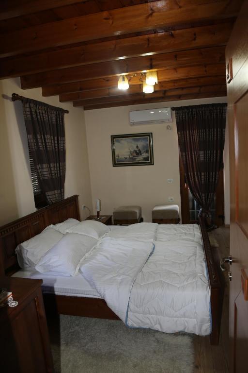 Vila Alket room 5