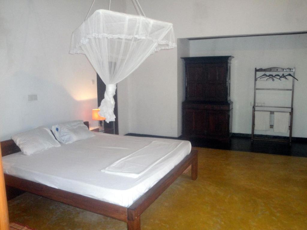 Priyanka Villa Bentota room 1
