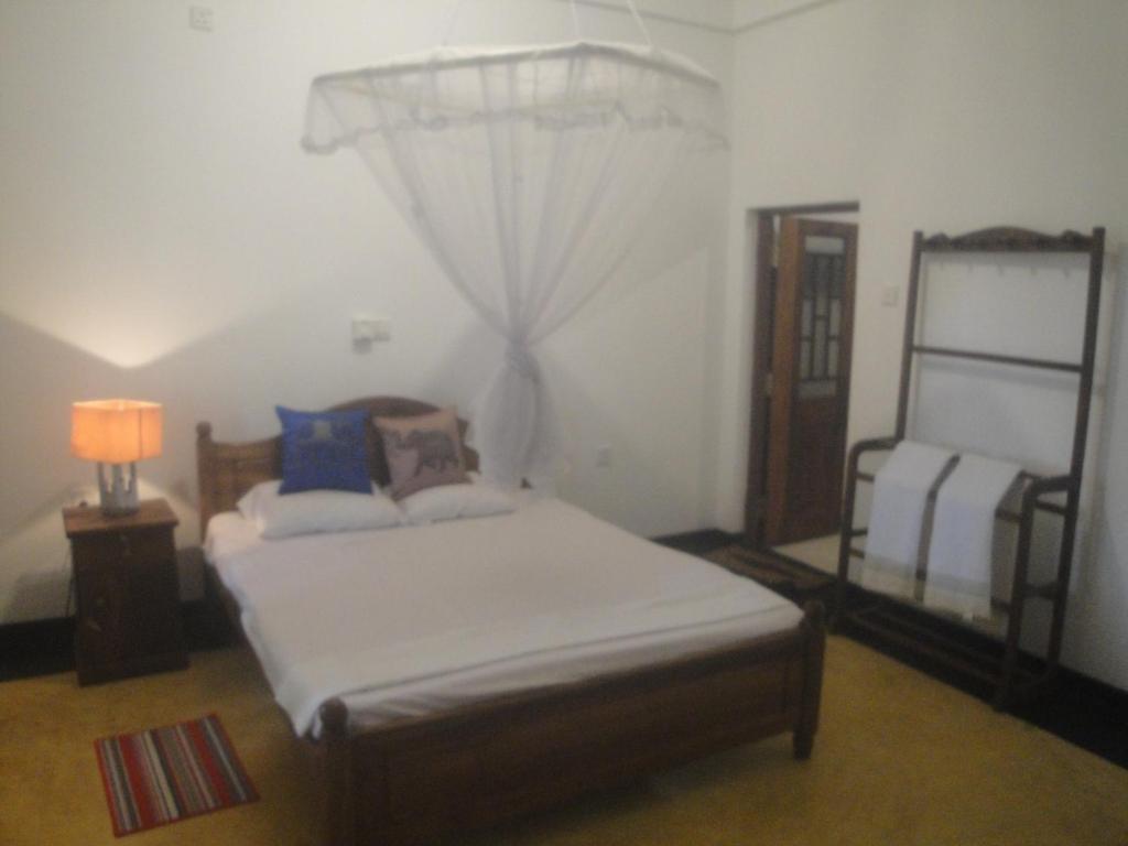 Priyanka Villa Bentota room 6
