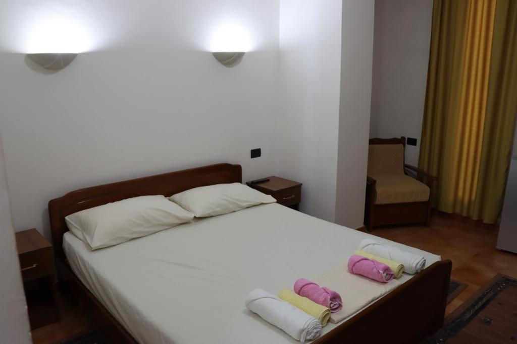 Villa Gloria room 4