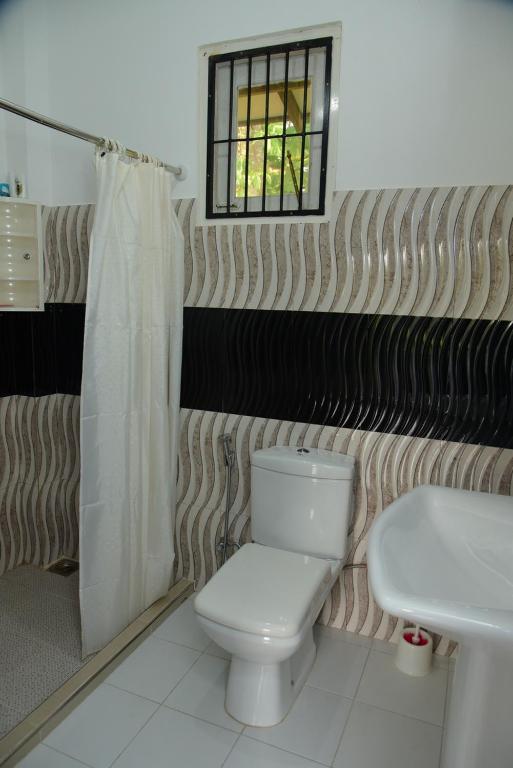 Wimal Villa Hikkaduwa room 4