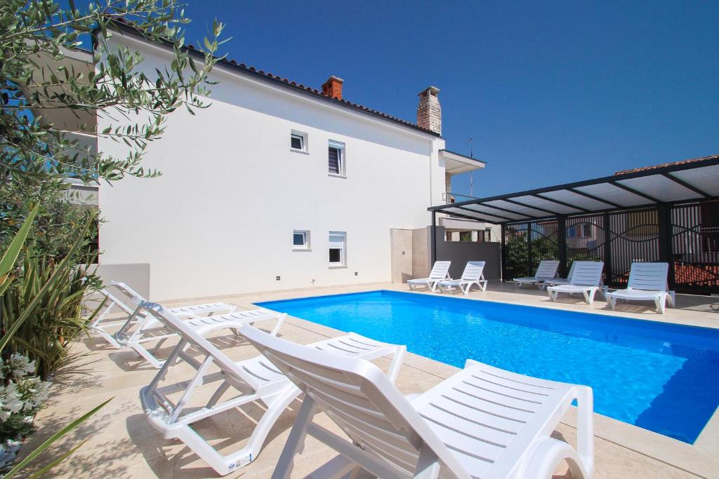 Apartments Villa Rivarella room 5