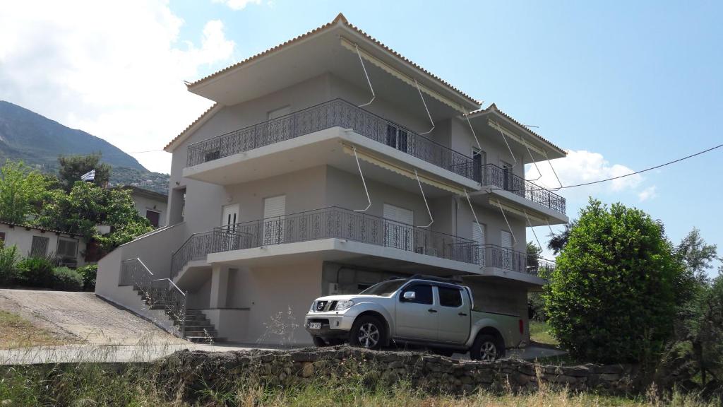 Vithos Apartment room 3