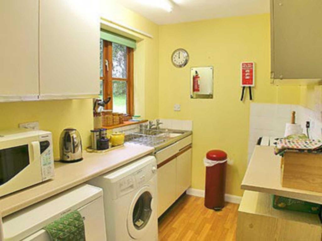 Water Hall Cottage room 3