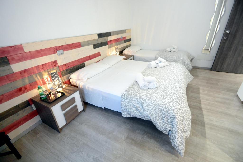 WhatsHouse Roma room 1