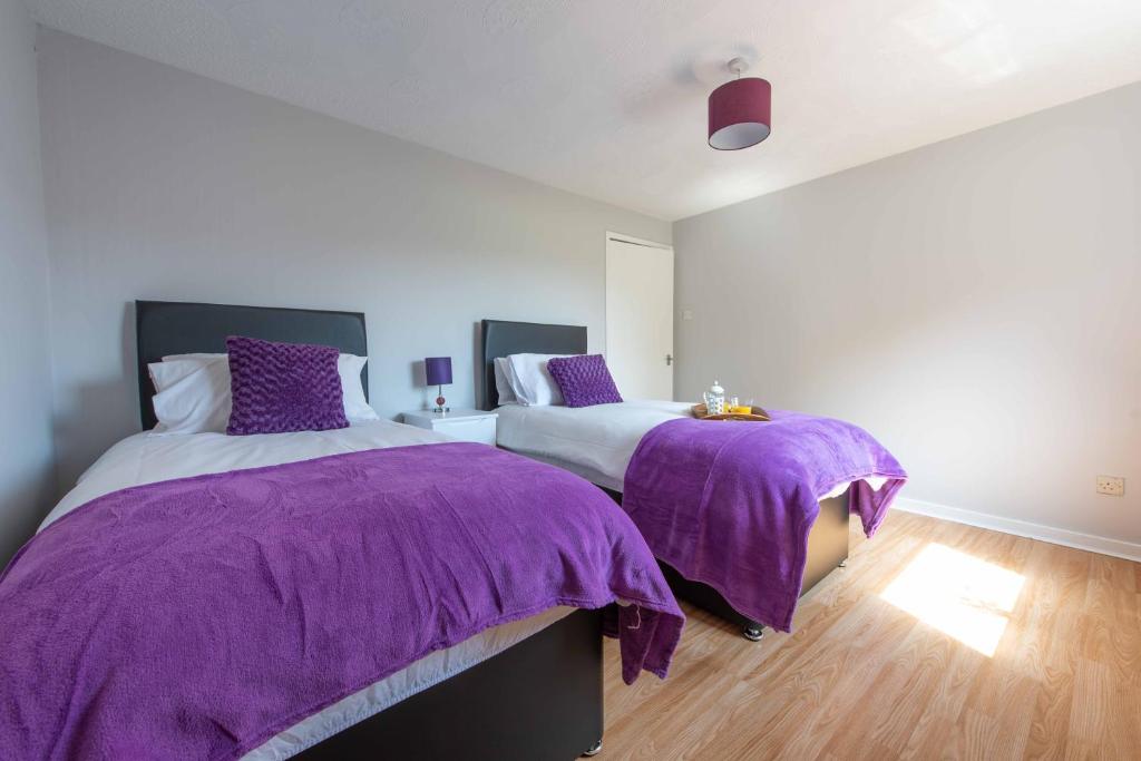 Whinbank House room 6