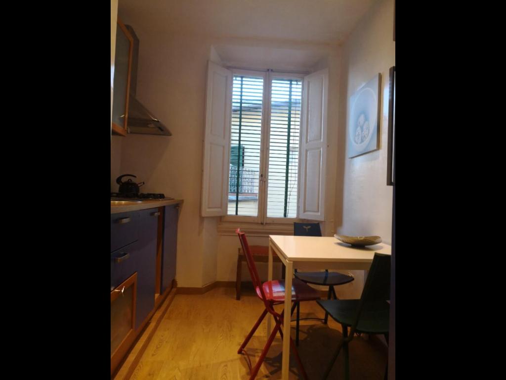 White Guesthouse room 1