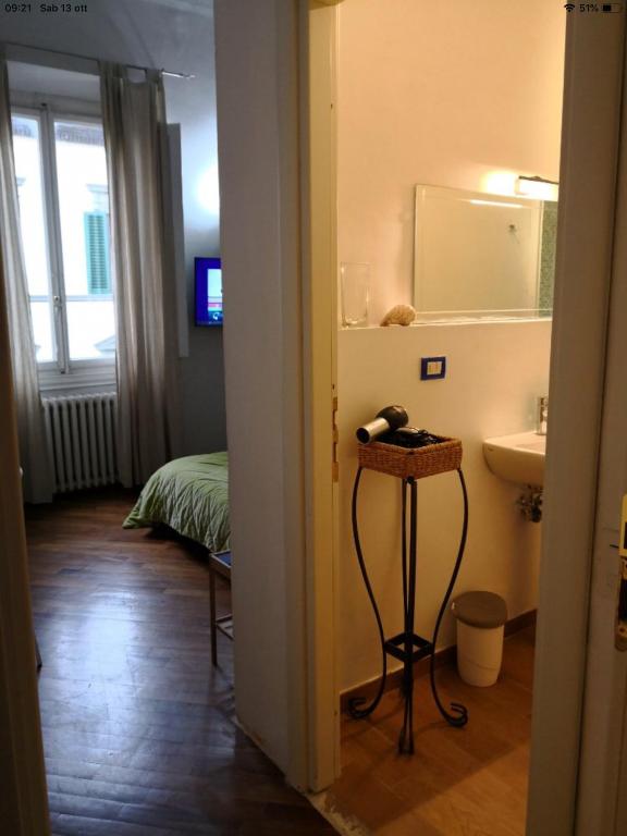 White Guesthouse room 2