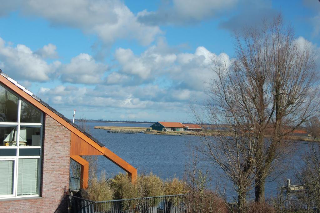 Wokke Apartment at the lake near Amsterdam room 4