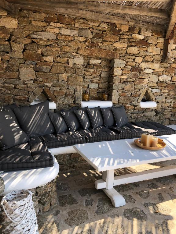 Wood and Stone room 6