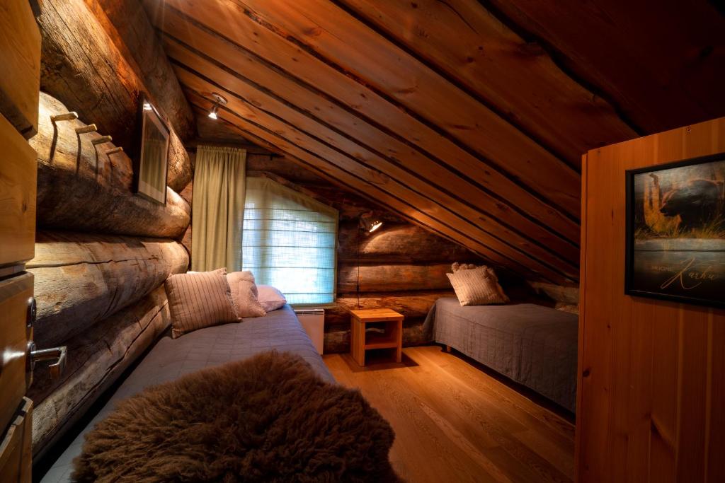 Saaruantähti Cottage room 5