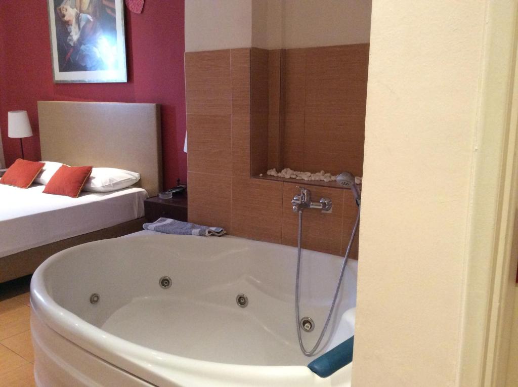 Zen Hotel room 5